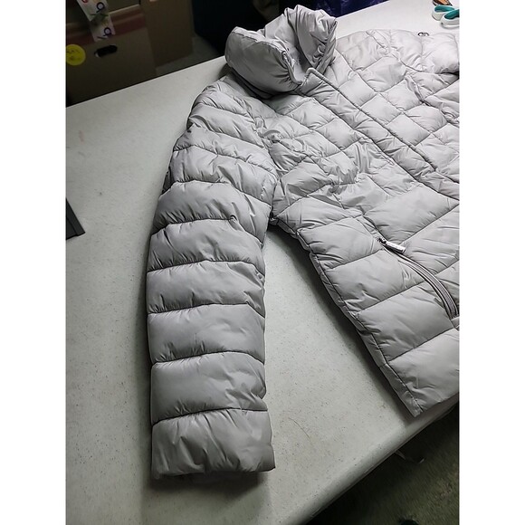 Michael Kors MK Women's Packable Puffer Jacket in Gray Silver  size Large - Picture 2 of 16
